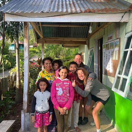 Karleta Homestay 루텡 외부 사진